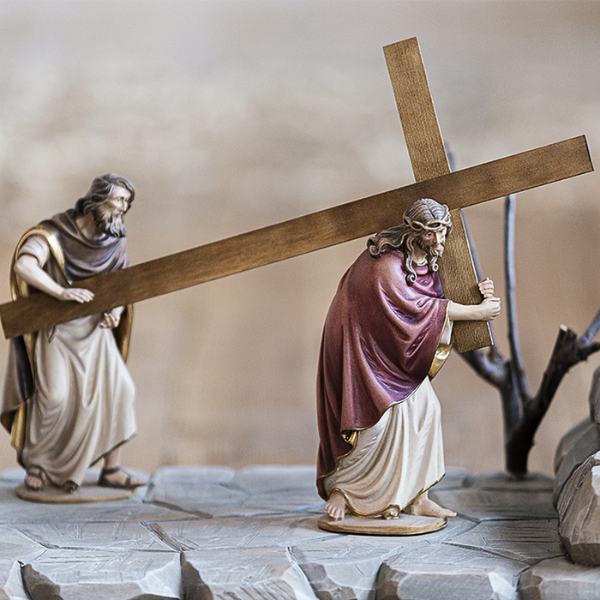 Simon von Cyrene_Jesus Kreuztraeger_holzgeschnitzt
